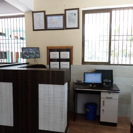 Atithi Farm House Hotel Borlai Exterior foto