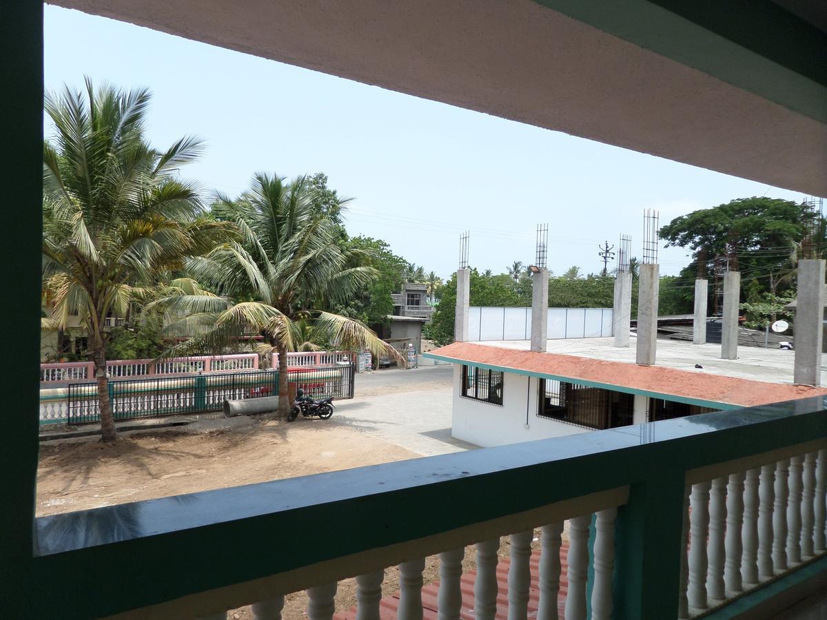Atithi Farm House Hotel Borlai Exterior foto