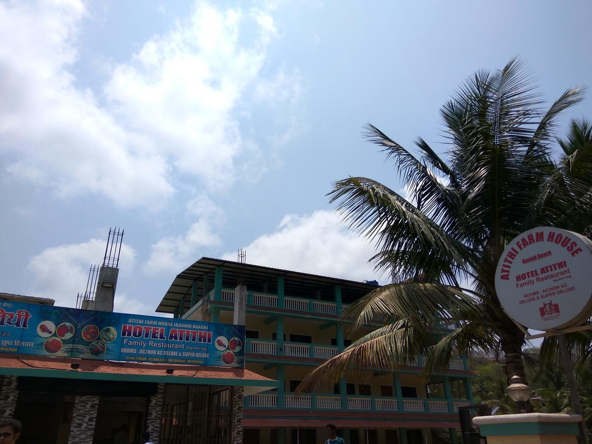 Atithi Farm House Hotel Borlai Exterior foto